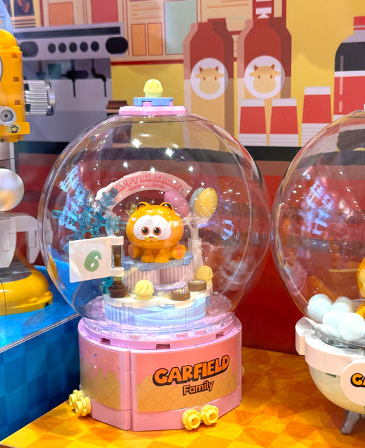 Pan Tasy x Garfield Family | Birthday Cake - Lovely Cat Exotic Shorthair Building Blocks Toy Collections