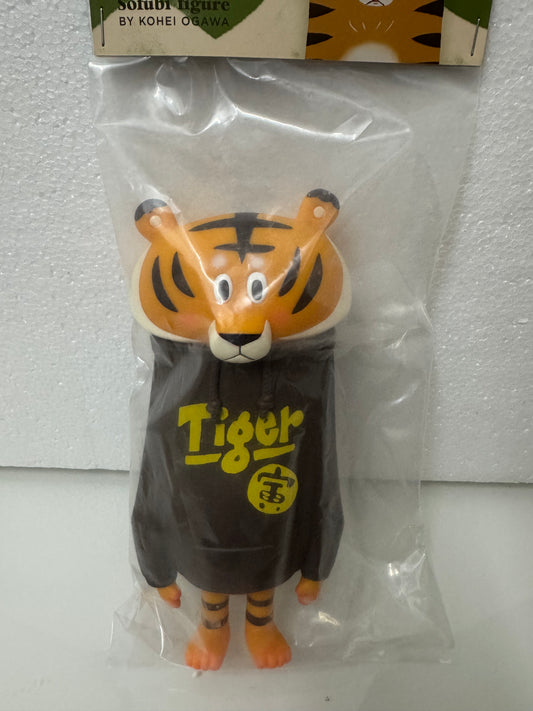 How2work Japan Artist BG Bear | Lee Hu Tiger Year with Hoodie - Sofubi figure Soft Vinyl Retried