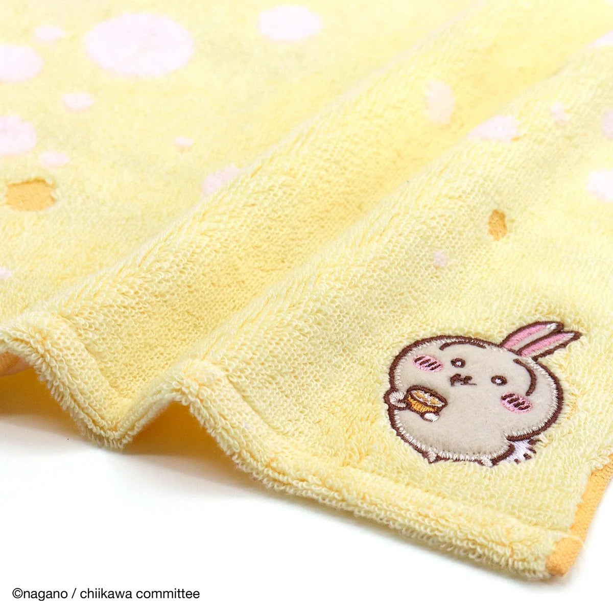 Japan ChiiKawa Eating Lemon Series | ChiiKawa Hachiware Usagi Eating Lemon Series Handkerchief - Kawaii cute Item KawaiiGiftLand