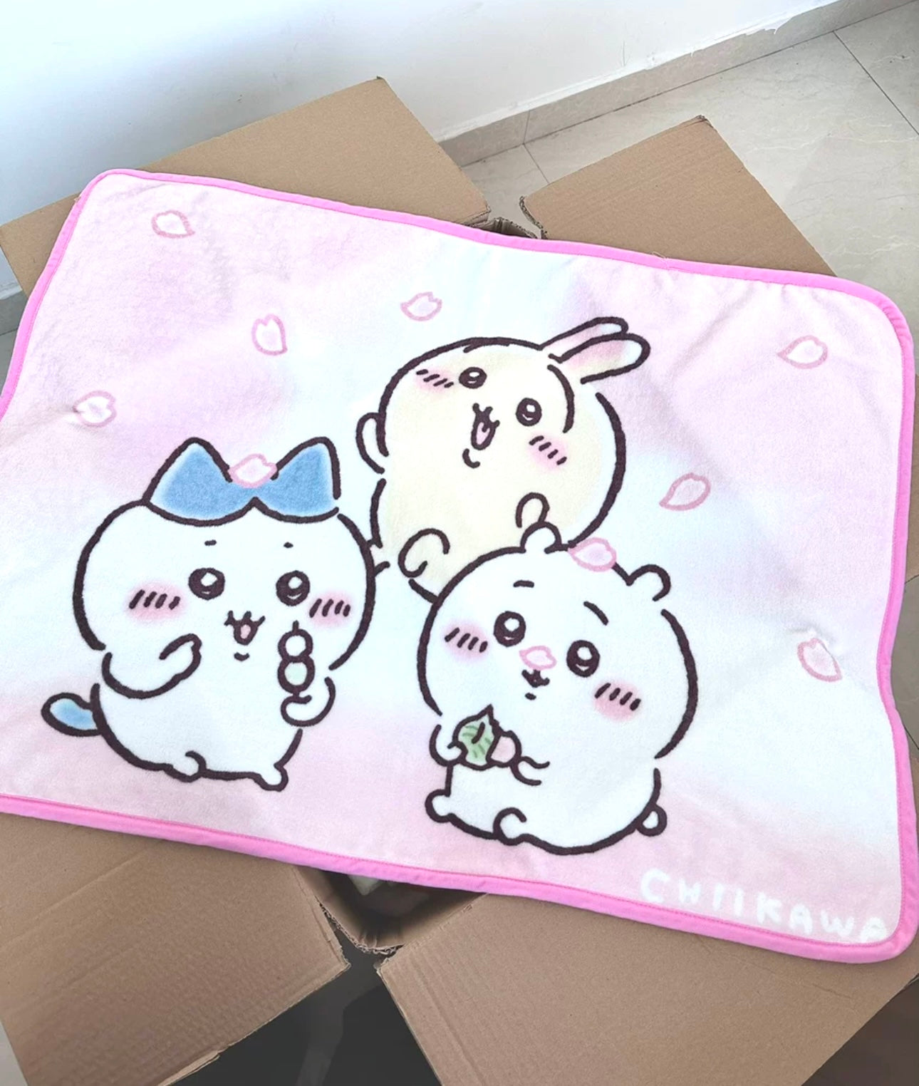 Japanese Cartoon ChiiKawa Hachiware Usagi Momonga | Knee Blanket Flange Flannel Double Face - Keep Warm Nap Kawaii Room Decoration KawaiiGiftLand