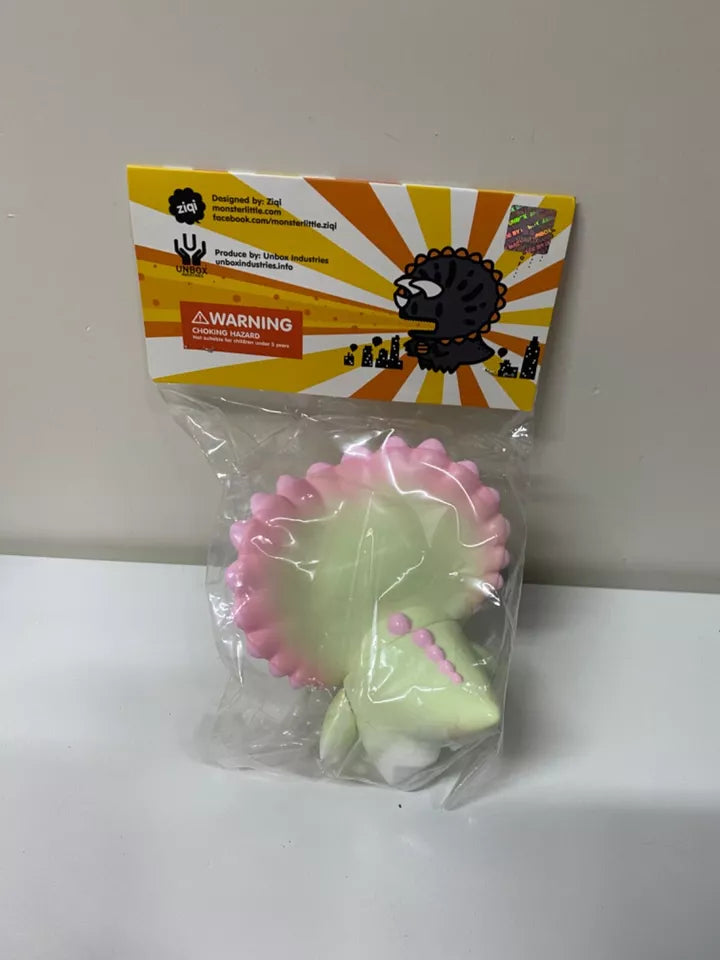 Unbox Pink Yellow Dino Tridino Triceratops Cute Character Figure Limited Model KawaiiGiftLand