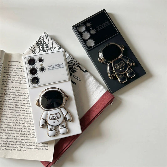 Silicone Phone Case with Phone Stand | Spaceman White & Black - Phone Case Samsung Galaxy S24 S23 S22 Ultra