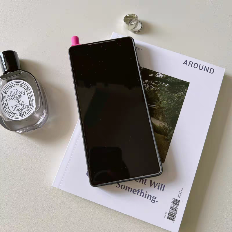 Vintage Style Silicone Phone Case | Mobile Hot Pink & Black - Phone Case Samsung Galaxy S25 S24 S23 Plus Ultra KawaiiGiftLand