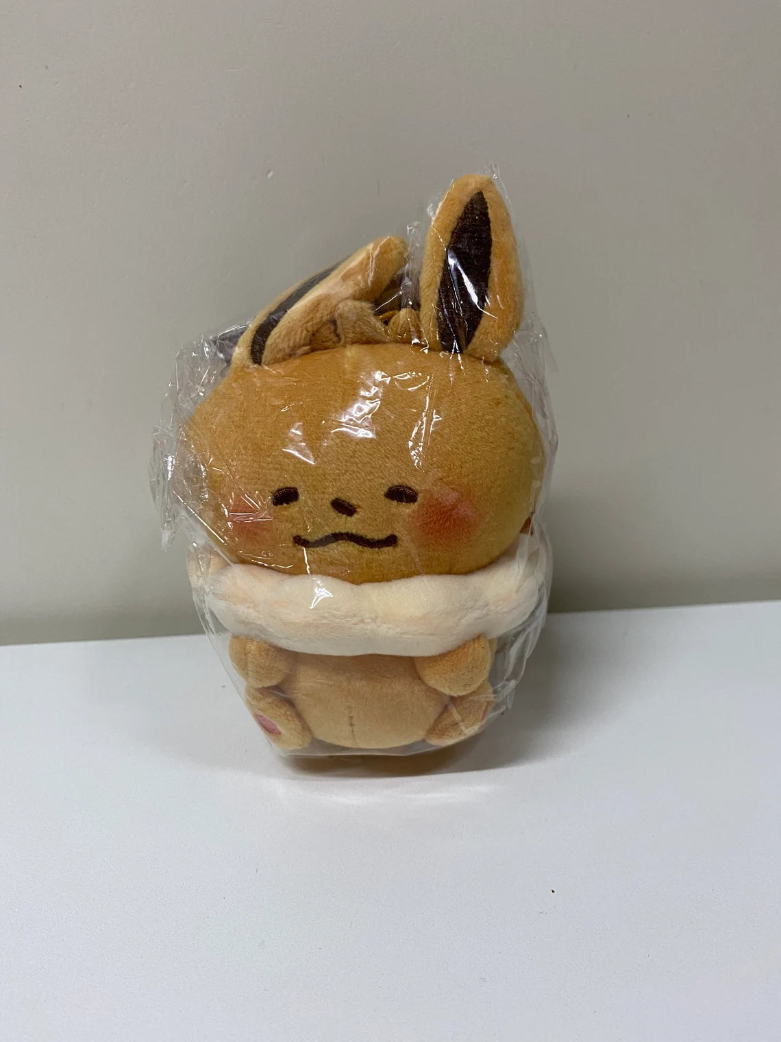 Pokemon Center Yurutto Small Eyes Eevee Mini Plush Doll Keychain KawaiiGiftLand