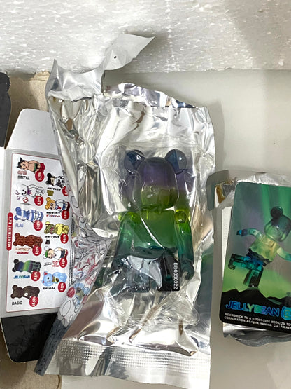 Japan Medicom Toy 100% Be@rbrick Series 33 | Jelly Bean Aurora - Retried Limited Rare Toy Collection
