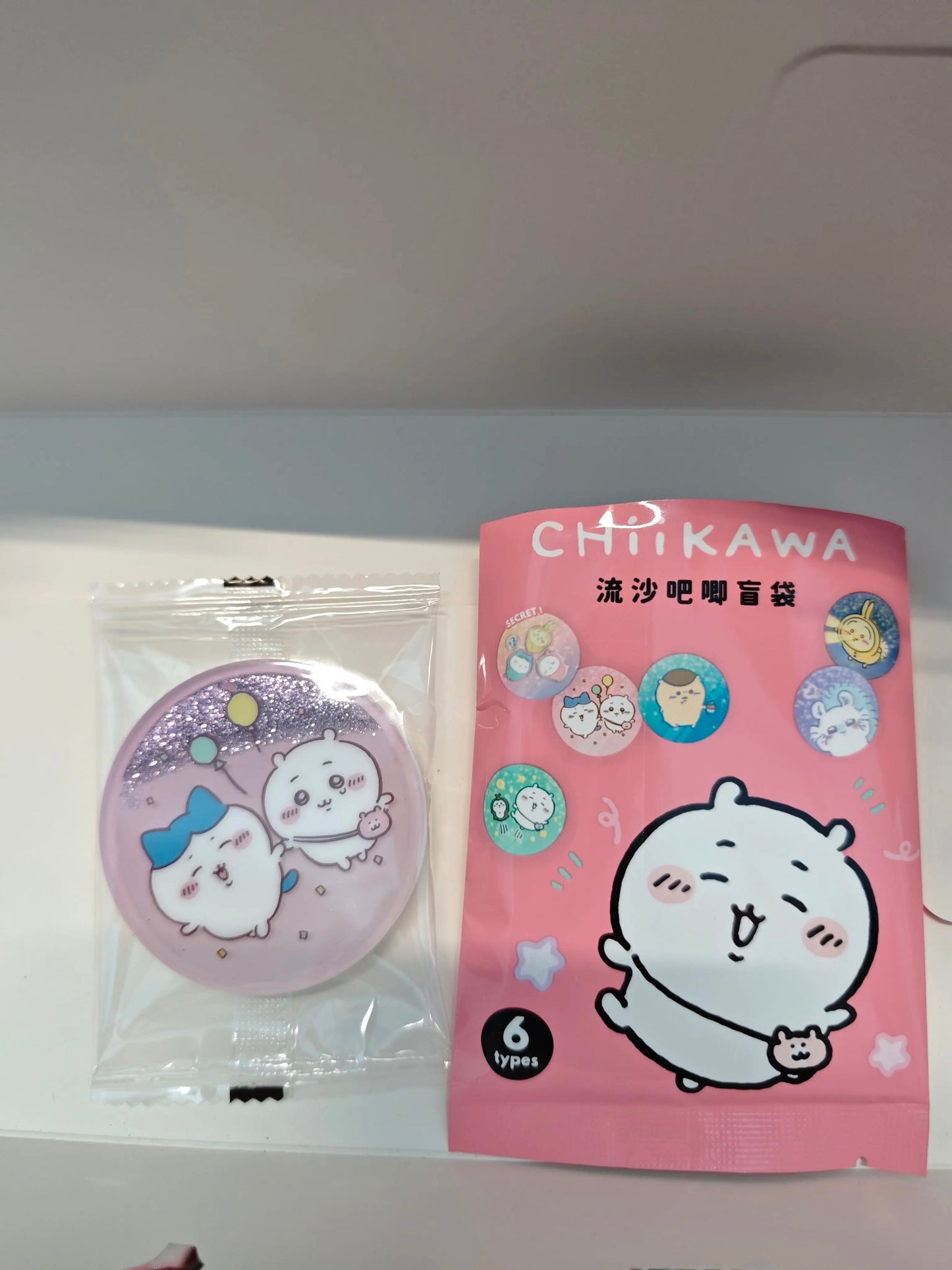 ChiiKawa X Miniso | ChiiKawa Hachiware Usagi Momonga Kurimanju Glitter Quicksand Badge Mystery Bag - Kawaii Items Room Decoration