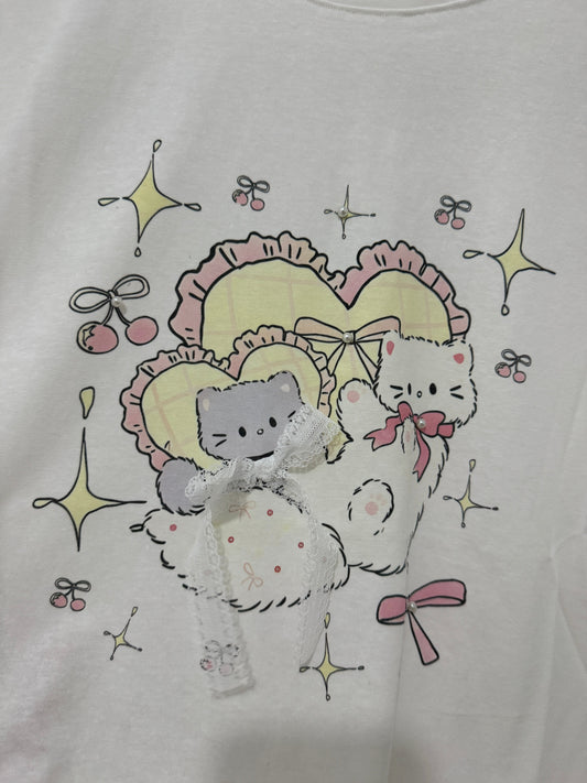 Korean Fashion Cute Animal Style Shirt Series | White & Grey Cats with Heart Cushion - Kawaii Fashion Items