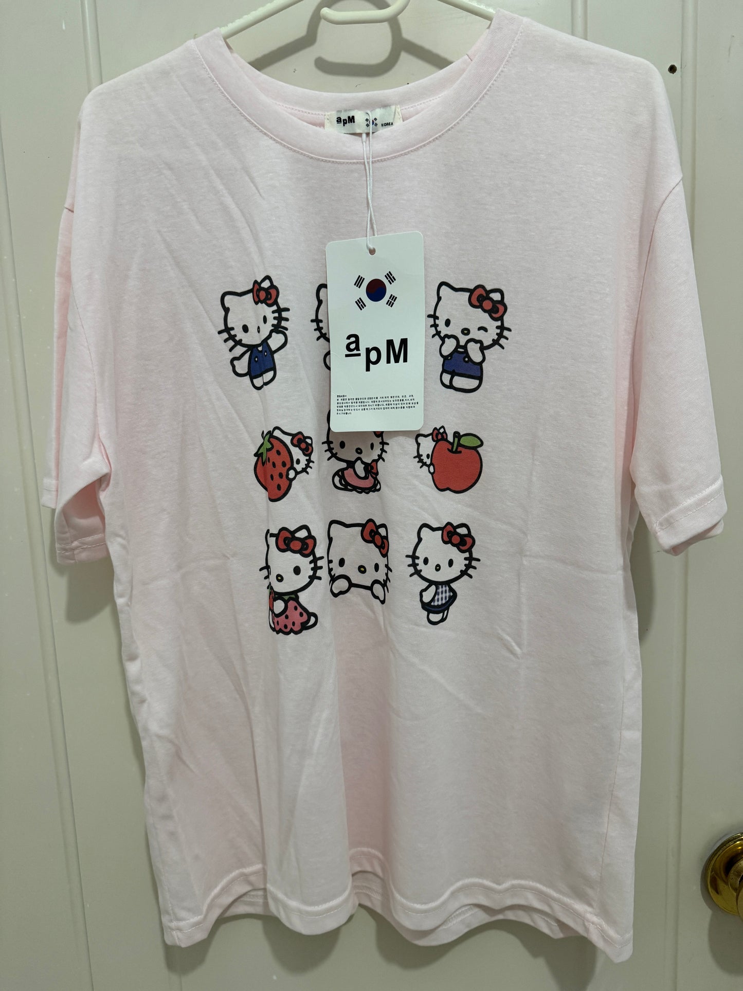 Korean Fashion Cute Cartoon Style T-Shirt Series | Vintage Hello Kitty with Strawberry - Kawaii Fashion Items