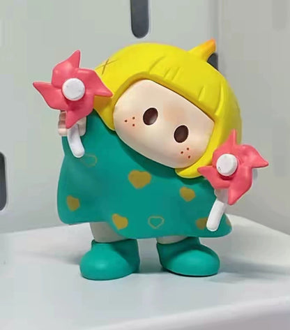 YOYO Chan Mini Figure Part 1 | YOYO Tilted Head Collection - Collectable Toys Mystery Blind Box