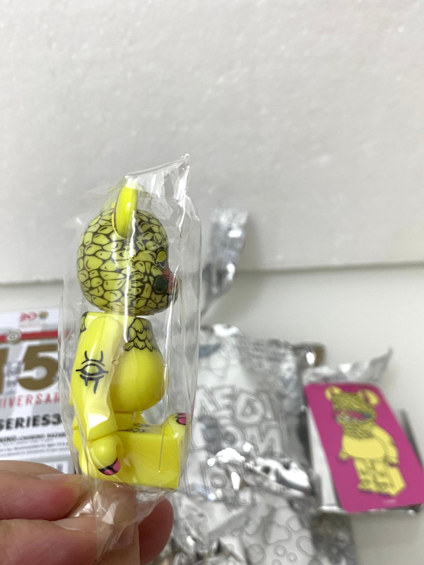 Japan Medicom Toy 100% Be@rbrick Series 33 | Artist Dan Monster - Retried Limited Rare Toy Collection