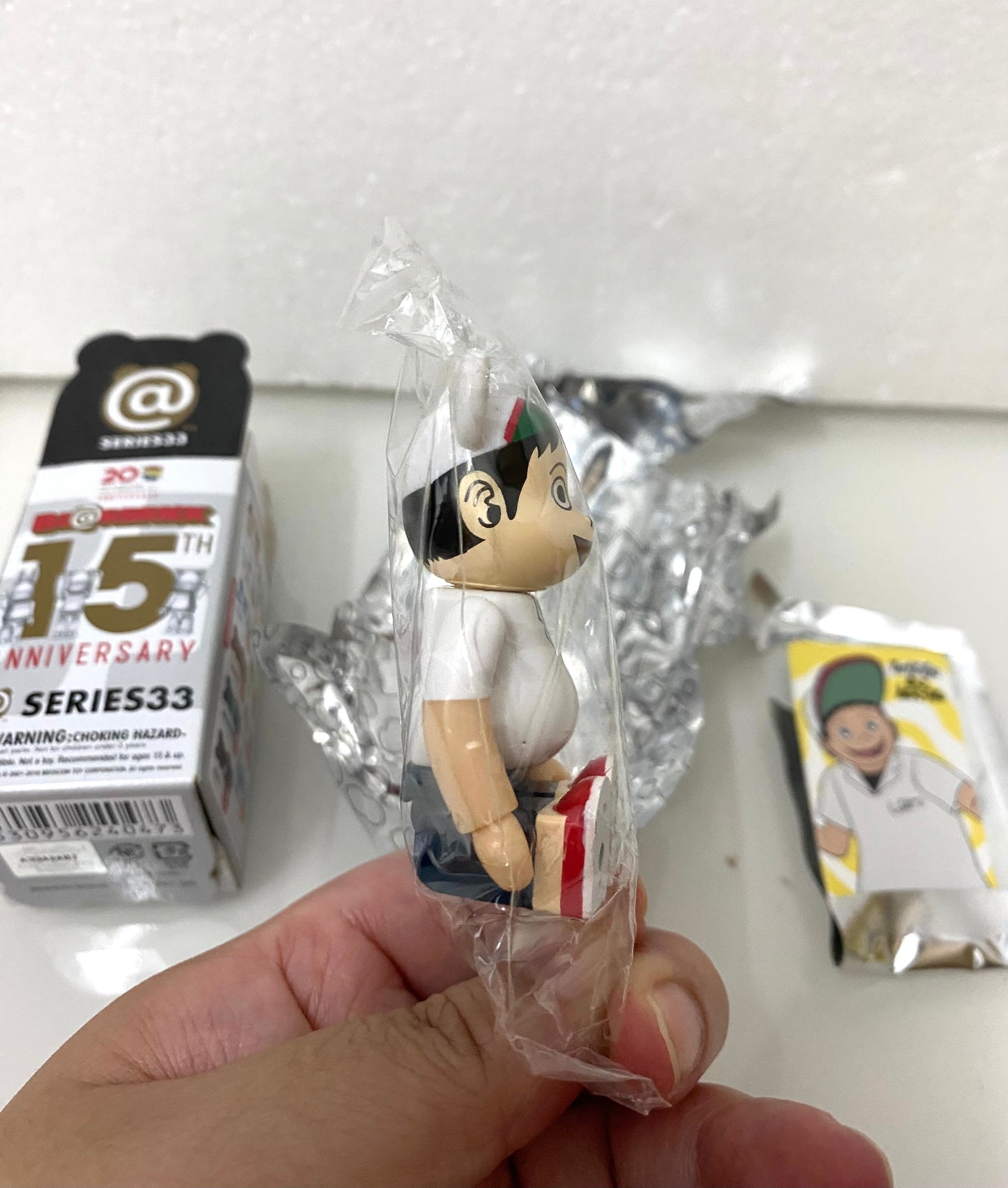 Japan Medicom Toy 100% Be@rbrick Series 33 | Hero Tonkatsu DJ AGE-TARO - Retried Limited Rare Toy Collection