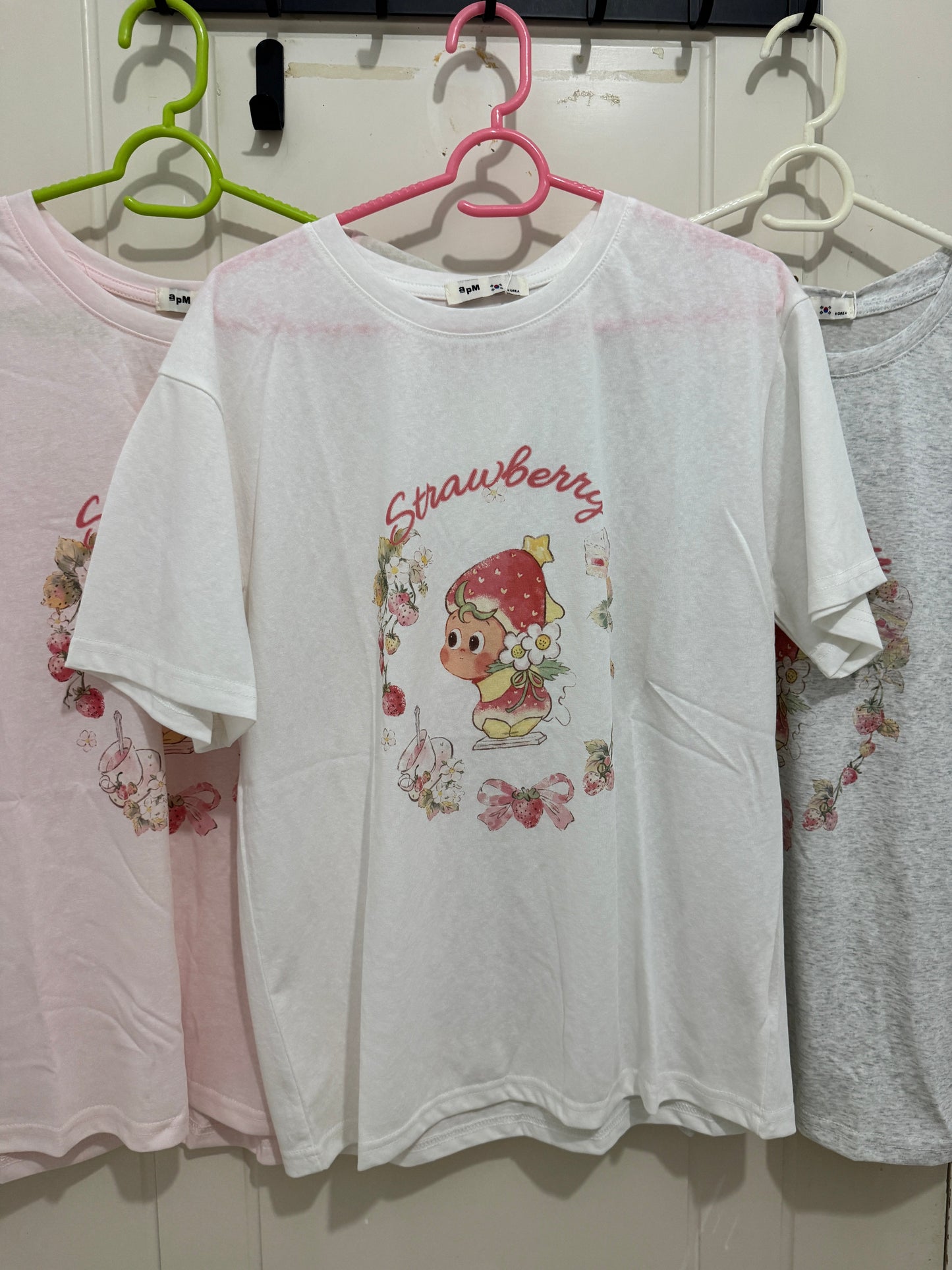Korean Fashion Cute Cartoon Style T-Shirt Series | Twinkle Twinkle Little Star with Strawberry - Kawaii Fashion Items