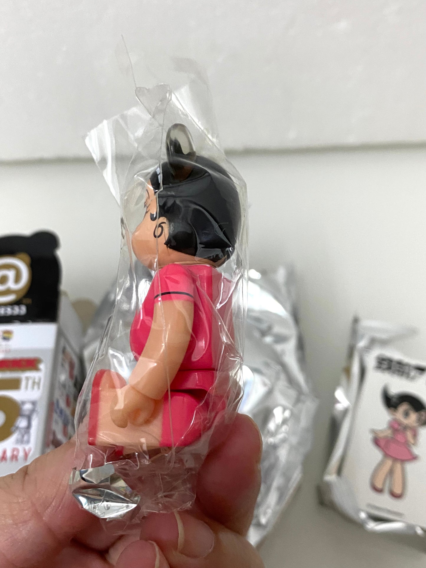 Japan Medicom Toy 100% Be@rbrick Series 33 | Secret Astro Uran - Retried Limited Rare Toy Collection