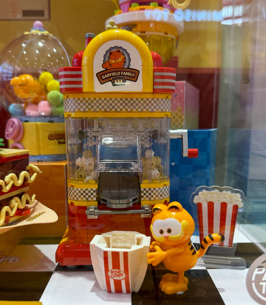 Pan Tasy x Garfield Family | Vintage Popcorn Machine - Lovely Cat Exotic Shorthair Building Blocks Toy Collections