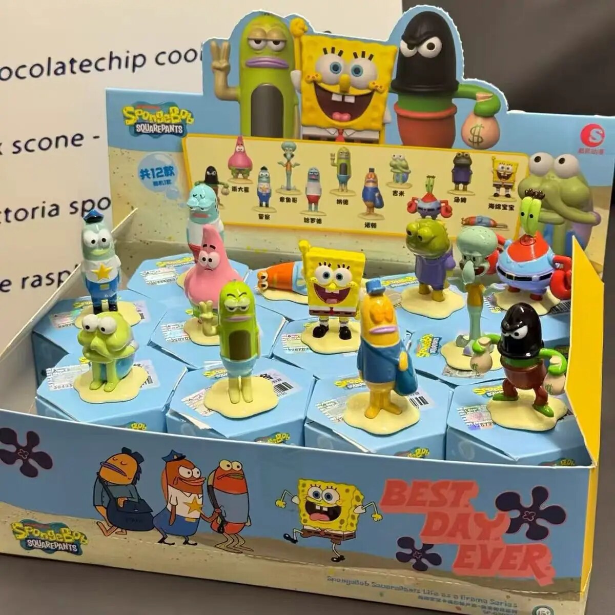 Chaosheng Animation SpongeBob SquarePants Life of Fish Series blind box display case with all twelve alloy figures