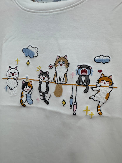 Korean Fashion Cute Animals Style T-Shirt Series | Cats Climb Up - Kawaii Fashion Items