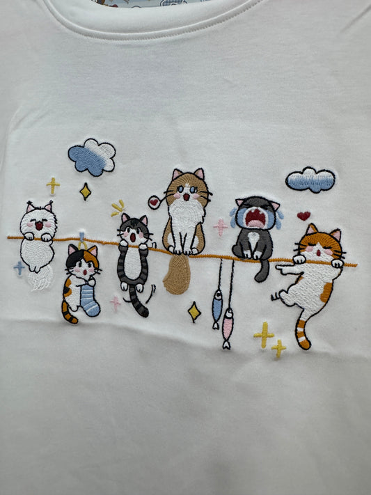 Korean Fashion Cute Animals Style T-Shirt Series | Cats Climb Up - Kawaii Fashion Items