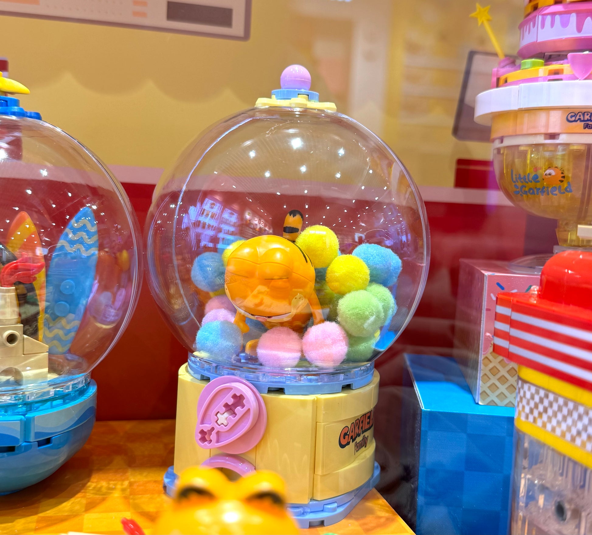 Pan Tasy x Garfield Family | Gumball Machine - Lovely Cat Exotic Shorthair Building Blocks Toy Collections