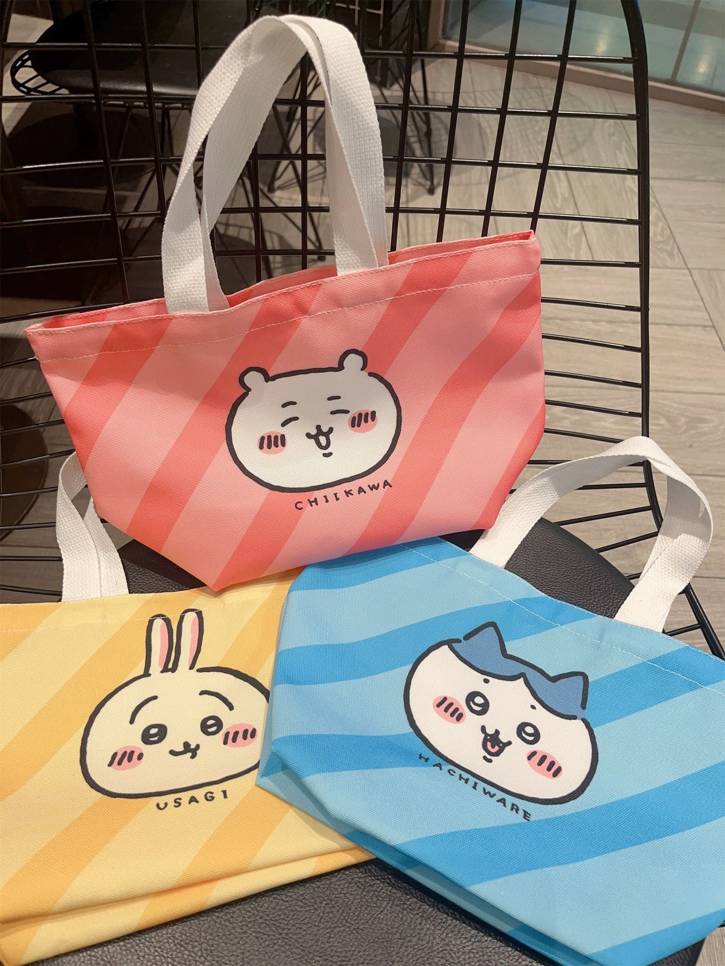 Japanese Cartoon Chiikawa with Foodie Lunch Bag | Full Screen ChiiKawa Hachiware Usagi - Small Tote Bag Handbag Picnic