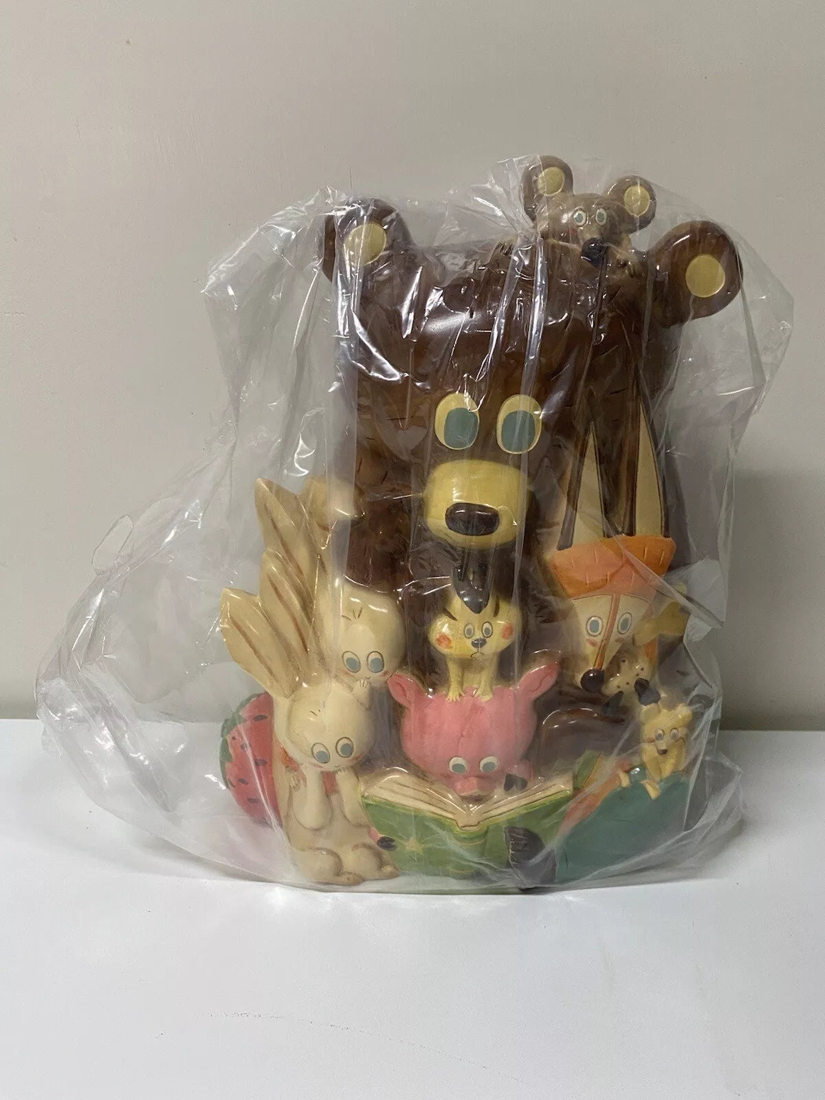 How2work Japan Artist BG Bear LookLook Limited 50 Figure Super Rare