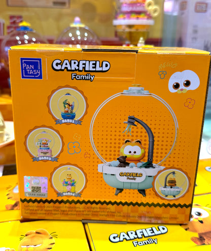 Pan Tasy x Garfield Family | Cozy Bath - Lovely Cat Exotic Shorthair Building Blocks Toy Collections