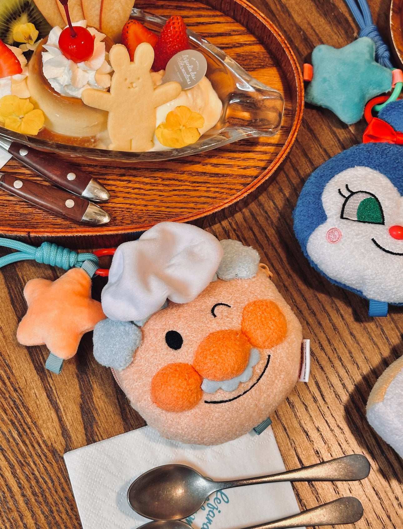 Japan Cartoon Anpanman Mini Purse Bag Keychain with Star | Anpanman Uncle Jam Currypanman Shokupanman Baikinma Dokin-chan - Coin Bag Keychain Can put in Airpods EarPhone