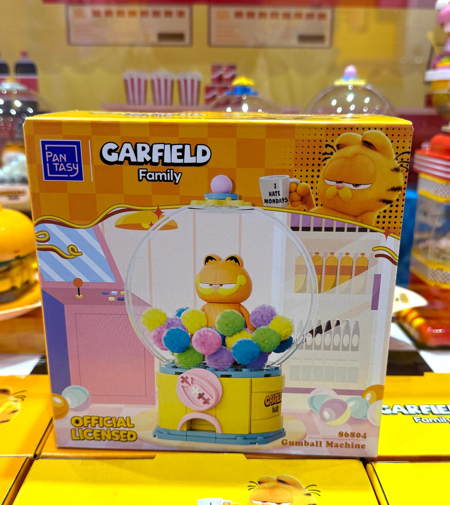 Pan Tasy x Garfield Family | Gumball Machine - Lovely Cat Exotic Shorthair Building Blocks Toy Collections