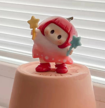 YOYO Chan Mini Figure Part 1 | YOYO Tilted Head Collection - Collectable Toys Mystery Blind Box