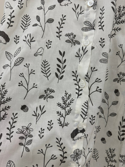 Japanese Cute Animals Style Shirt Series | Hedgehog in Forest - Kawaii Fashion Items