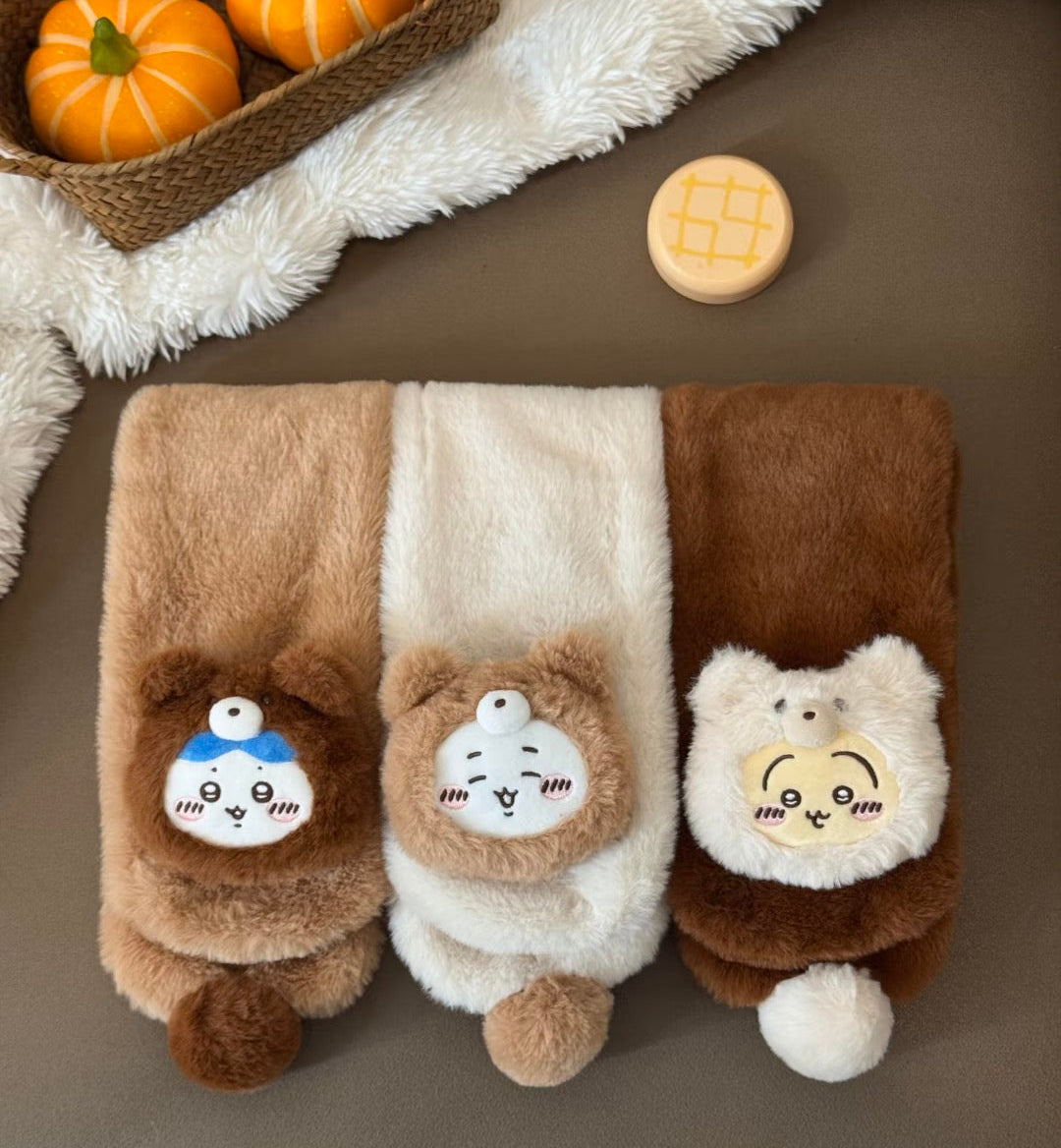 [Pre-order] ChiiKawa X Miniso Fluffy Bear Series | ChiiKawa Hachiware Usagi Fluffy Bear Cute Icon Cotton Scarf - Kawaii Items Room Decoration