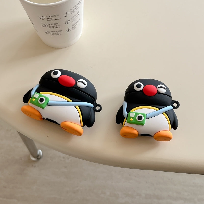 Japanese Cartoon Cute Black Penguin | Penguin with Camera - AirPods AirPodsPro AirPods3 AirPods4 Case