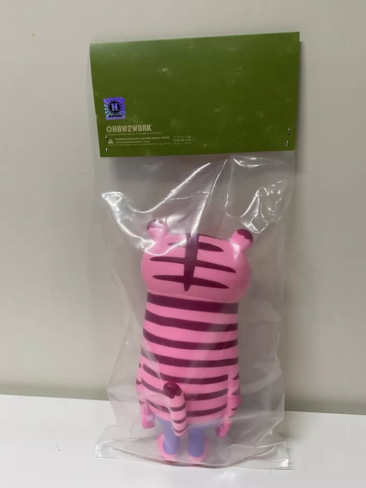 How2work Japan Artist BG Bear Lee Hu Pink Tiger Sofubi figure Soft Vinyl Rare