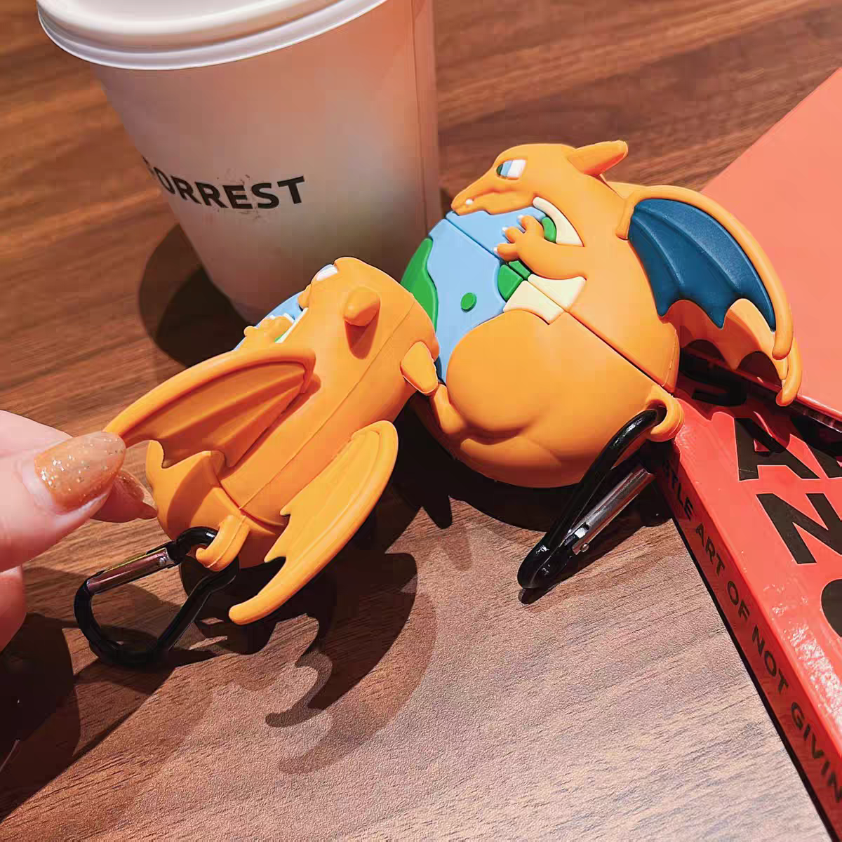 Japan Cartoon Pokemon Anime | Charizard with Earth - AirPods AirPodsPro AirPods3 AirPods4 Case